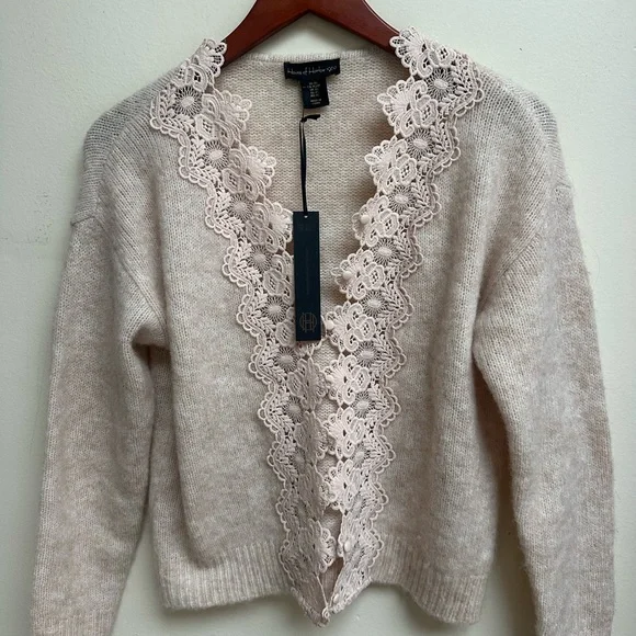 NWT House Of Harlow Elegant Beige Lace Trim Sweater Cardigan - Picture 3 of 11